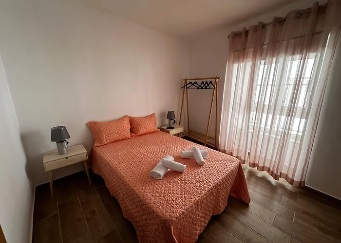 Apartamento Casa Dos Passarinho's , *