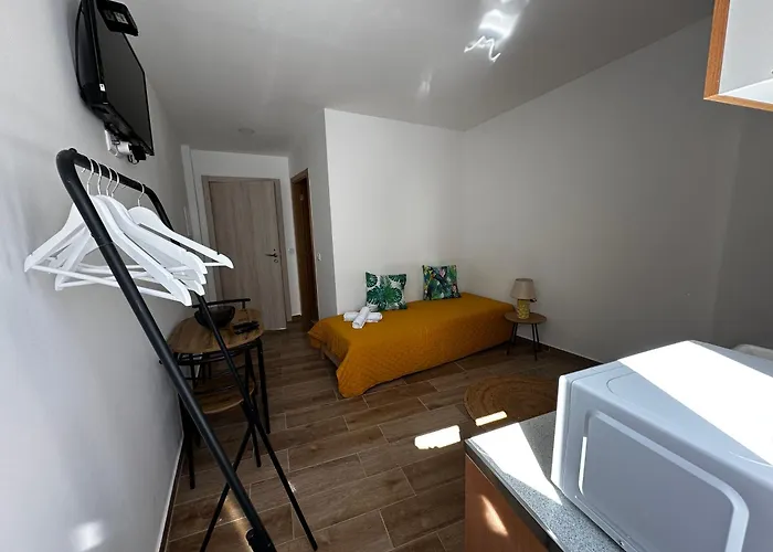 Casa Dos Passarinho's ,